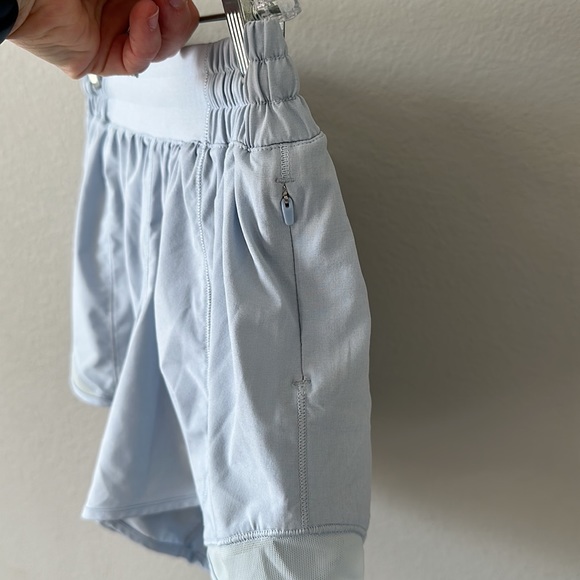 Lululemon Hotty Hot Hr High Rise Shorts Powder Blue Size 8 Tall - Picture 6 of 16